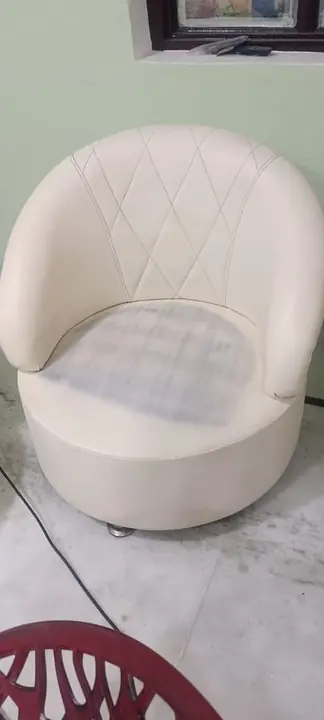 White Leatherette Armchair Cleaning Bareilly